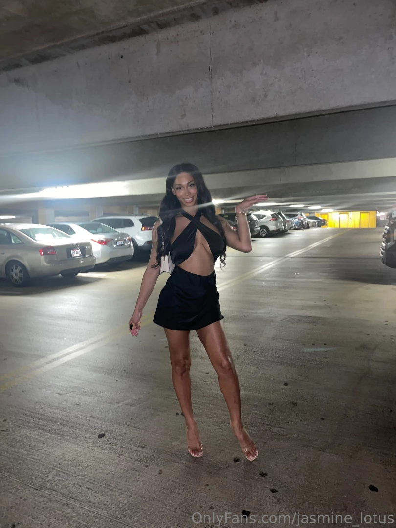 Glam and don t give a damn 