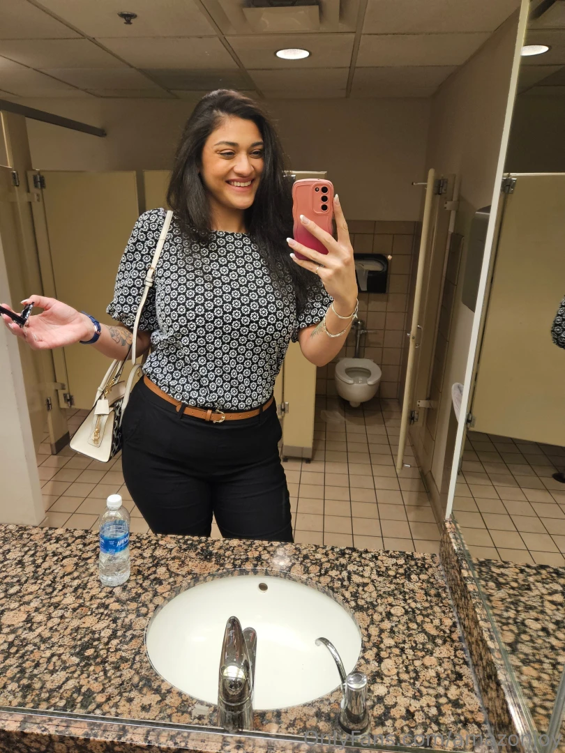 I m the reason you ve got one hand on your ph0ne and the other down 