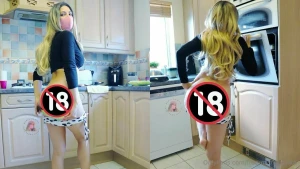 Today on my vip page shirt up and shorts down sexy and horny to you