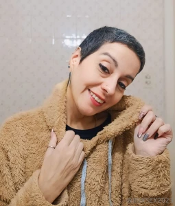 The cold has arrived i need your warmth baby