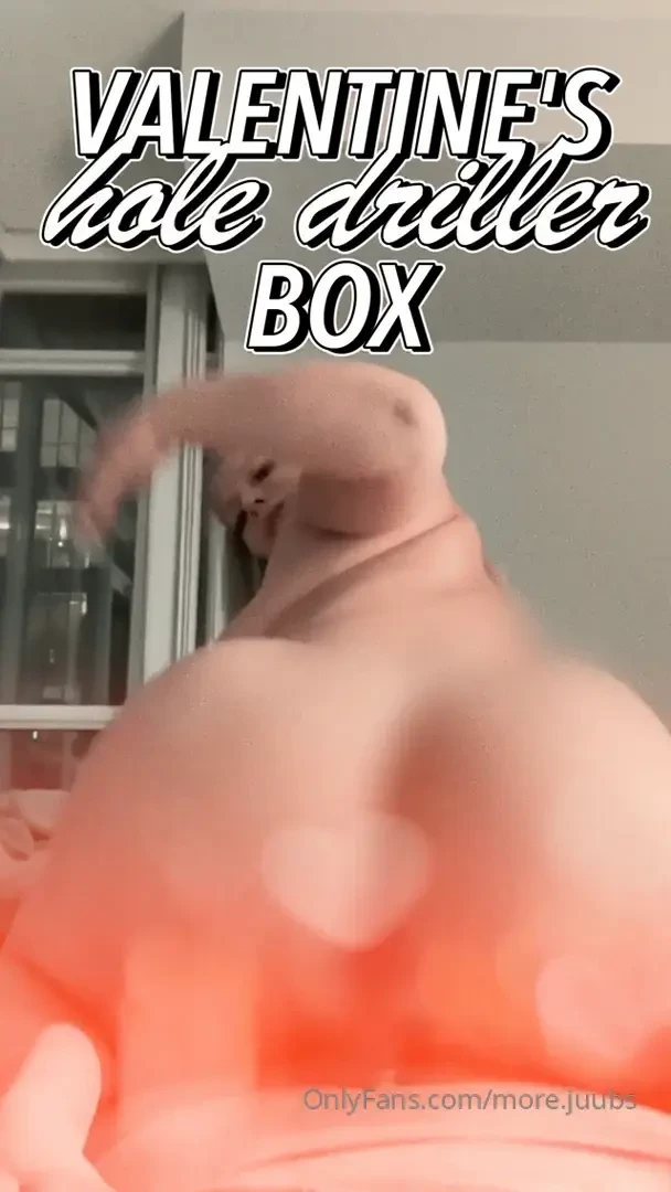 Happy valentine s daddy ready to make me cum by fucking both of my 