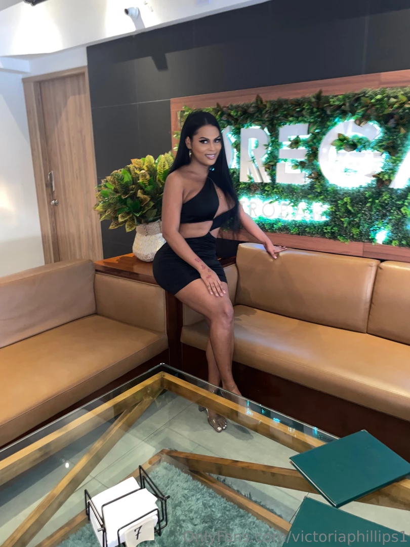 Elegance with a hint of naughty 