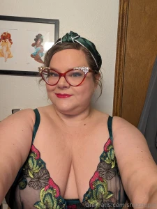 It was a retro christmas cocktail party last night swipe to undress me part 1