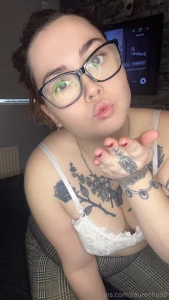 Gooooood morning pineapple don t forget about my vip page part 1