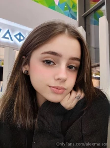 She s like a hurricane with beautiful eyes and a beating heart