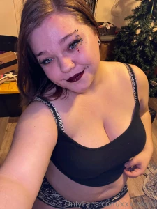 You should give my very plump body a good squeeze baby part 2