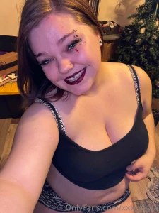 You should give my very plump body a good squeeze baby part 1