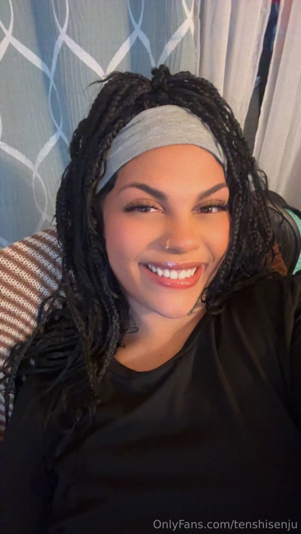 Do you like to game do you prefer playstation or xbox amp would you 