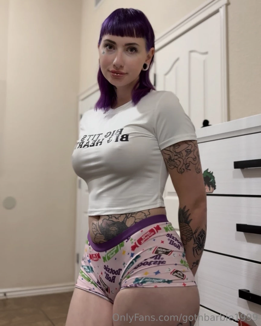 Tell me all the nasty things you d do to me baby 