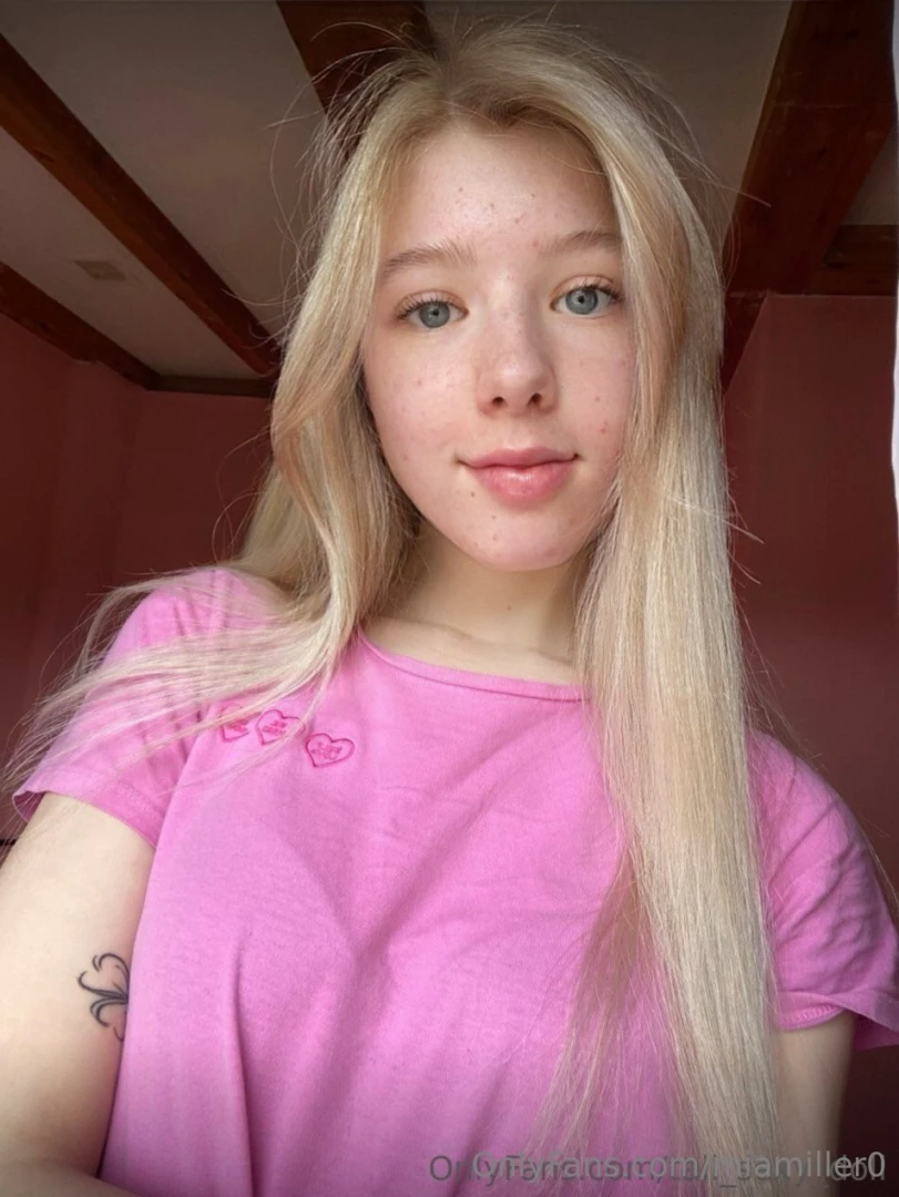 Click here - hello_julie this cutie is online and horny show her some part 166 