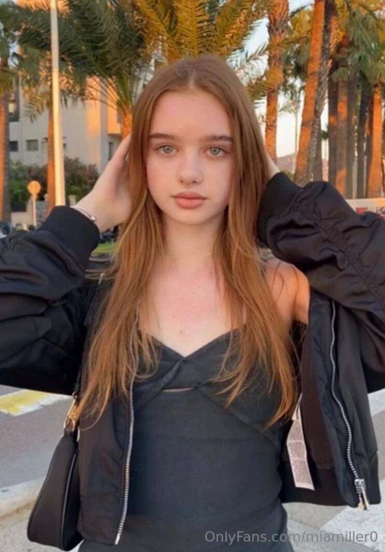 Only 18 kinky_alice this pretty girl kinky_alice likes to play with part 145 