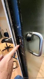 Replaced single cylinder with double cylinder deadbolt thick door kit part 10