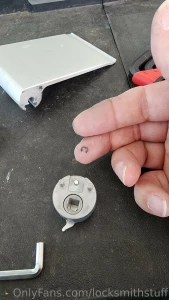 A handyman contractor tried to replace the push paddle he spent all part 11