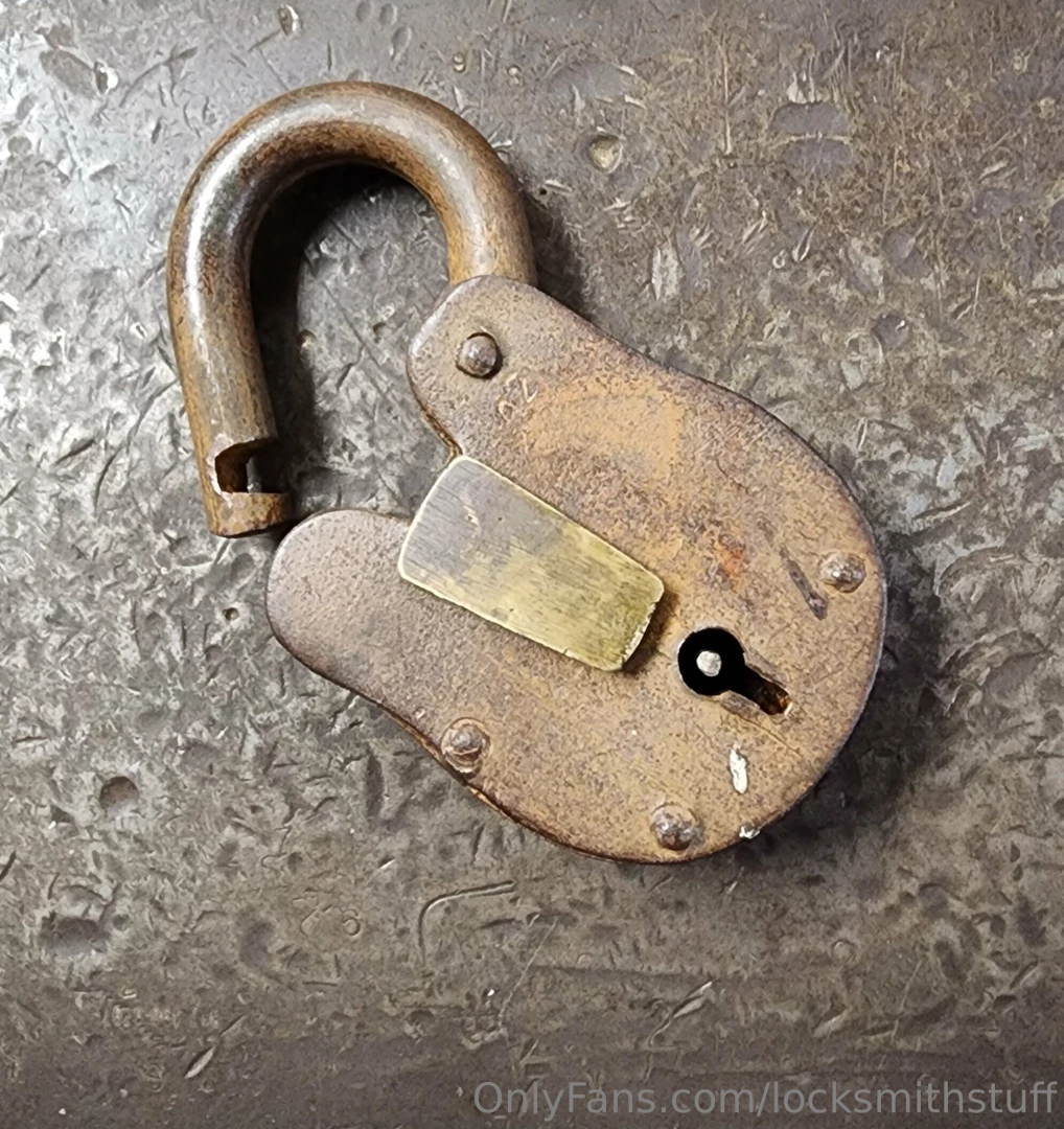 locksmithstuff - Came across this old padlock today part 7 