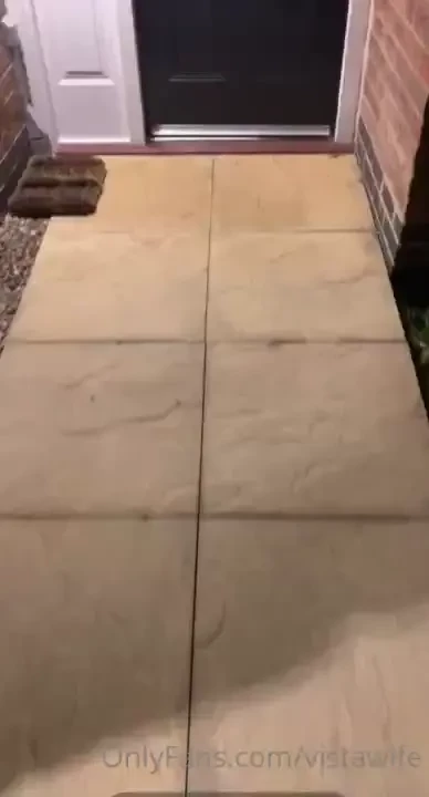 I ve invited you to come to my place as you walk up the path to my 