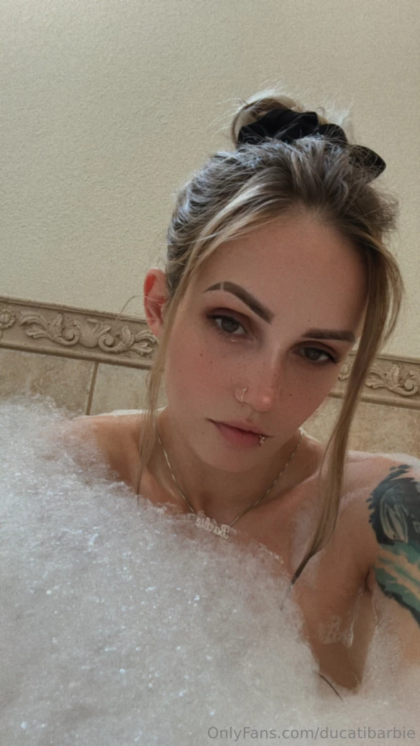 Cum chill in the tub with me part 2 
