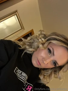 Don t stare too long or do i like being the reason you lose focus