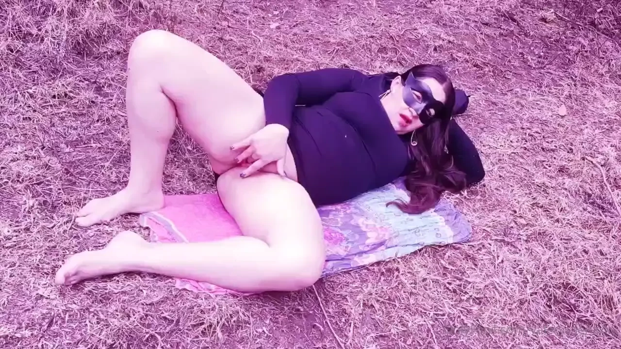 Asi ejercito mis piernas y mi concha te gusta amorcito 