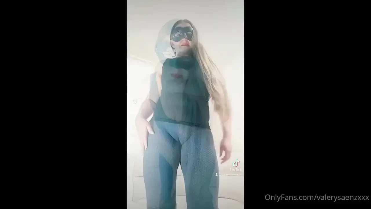 Valery despues de hacer tiktoks se lo mama a su hermanastro se deja 