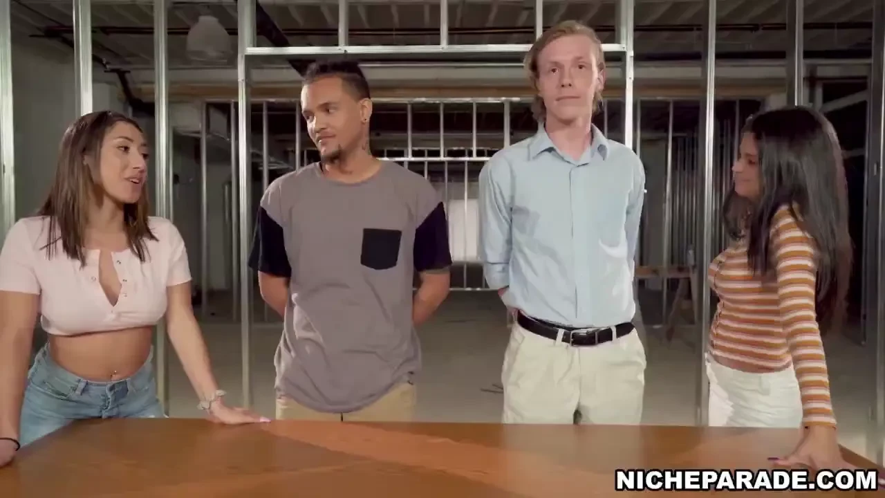 Niche parade - kira perez vs jocelyn stone handjob challenge there can 