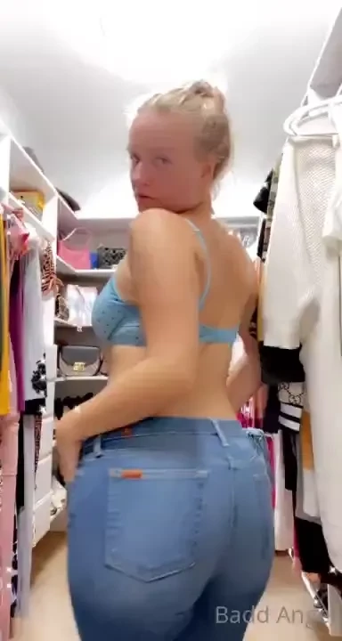 Topless dance video in ur inbox too 