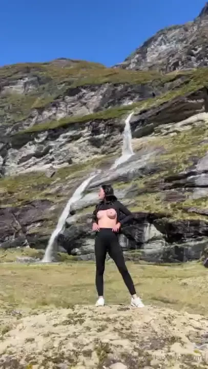 Most beautiful place on the earth would you travel with me 