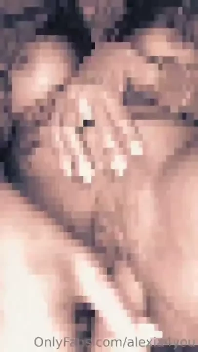 I want i masturbate with my toy 