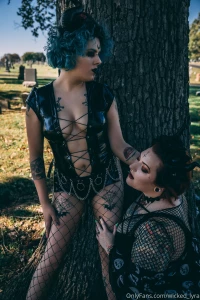 Just for funsies heres a nice little photoshoot a friend and i decided part 8