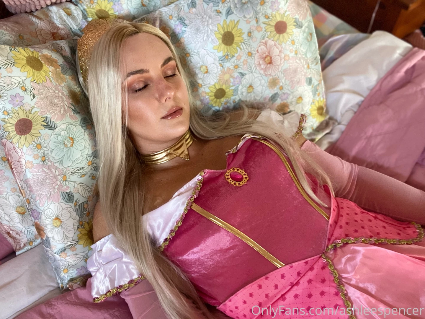 ashleespencer - My favourite princess sleeping beauty part 3 