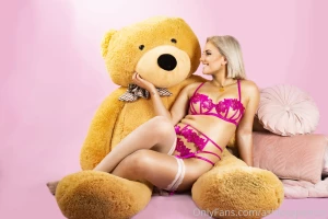 Introducing mr charles e bear i m his biggest fan part 3