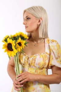 Customs if you would like a custom photo set i have a studio shoot part 3