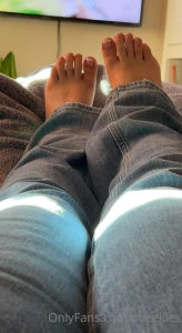 I kinda wanna do more feet stuff lol part 1