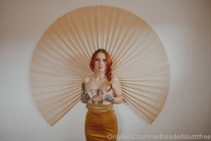 Message me if you want to see what i look like without a handbra