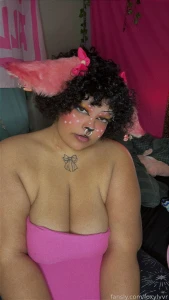 A mix of sfw and nsfw pictures part 1