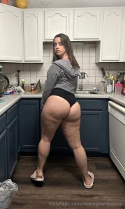 I made you a cake i promise it tastes soooo good