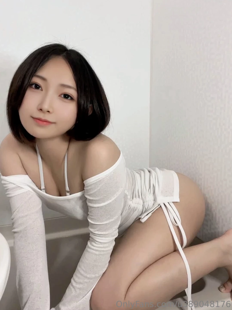 This is imoko this is a photo i took when i did masturbation in the part 3 