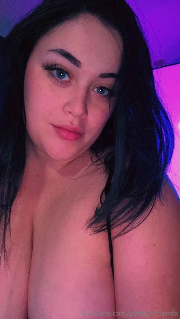 Here and waiting my dms are open don t keep me waiting 