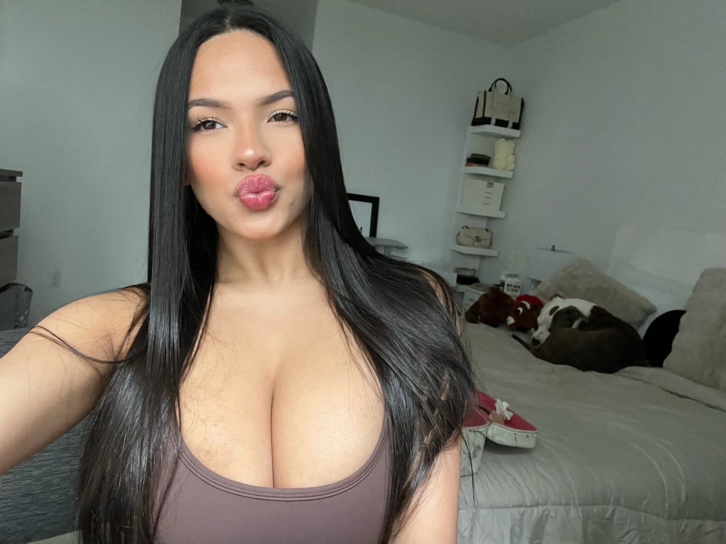 Would you give me a little kiss part 1 