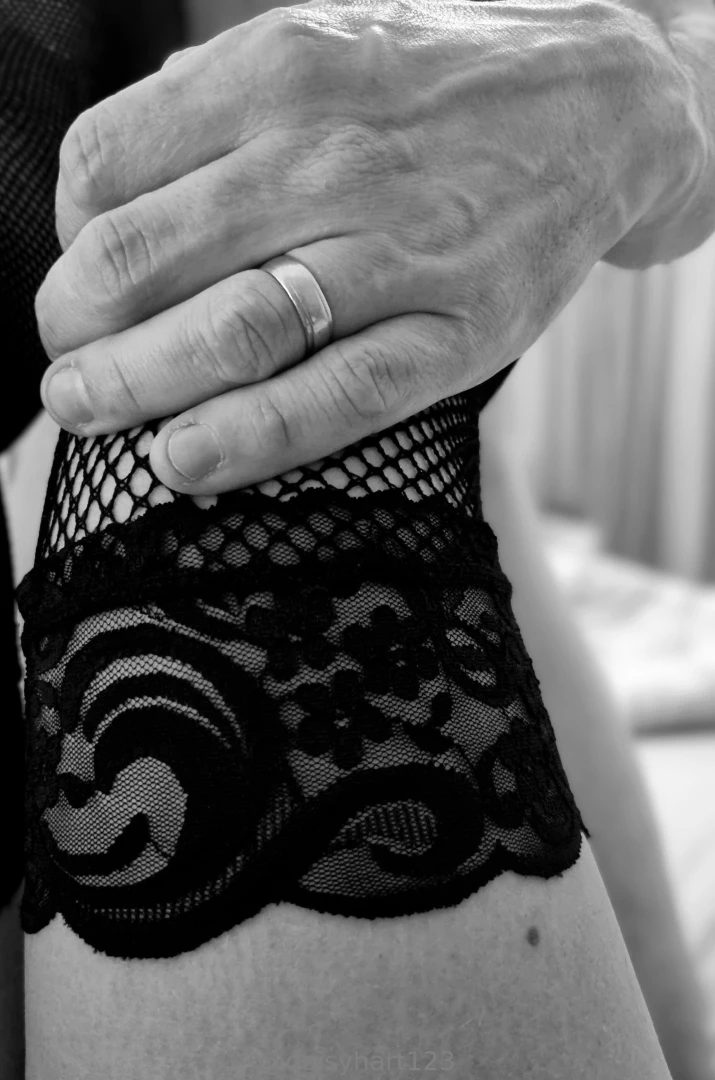 Yay to 1 6k thank you for supporting me 