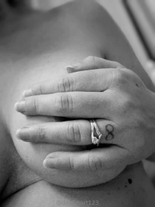 Happy titty tuesday if you want to see my fingers moved tip below amp