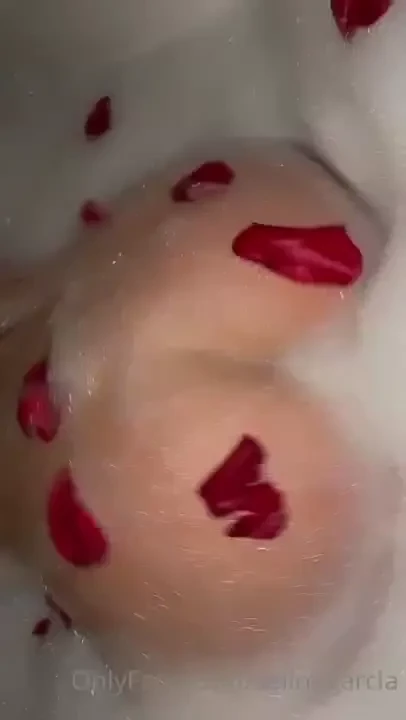 Cum soakkk with me daddy dm me to get the exxxclusive videos part 1 