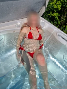 Do you want to join me hot video playing in hot tub available on dm