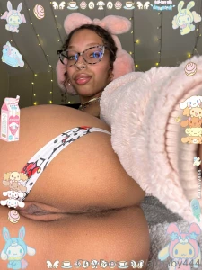 3 pics soft nd sweet wanna touch on me part 1