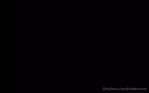 I woke up so horny so decided to play w my self hear how wet my pussy