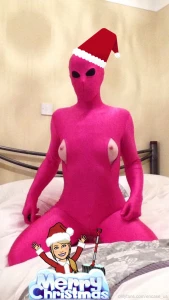 Merry christmas to all of my wonderful fans what do you all hope santa