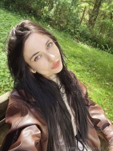 Let this kiss remind you how beautiful you are i wish you only bright