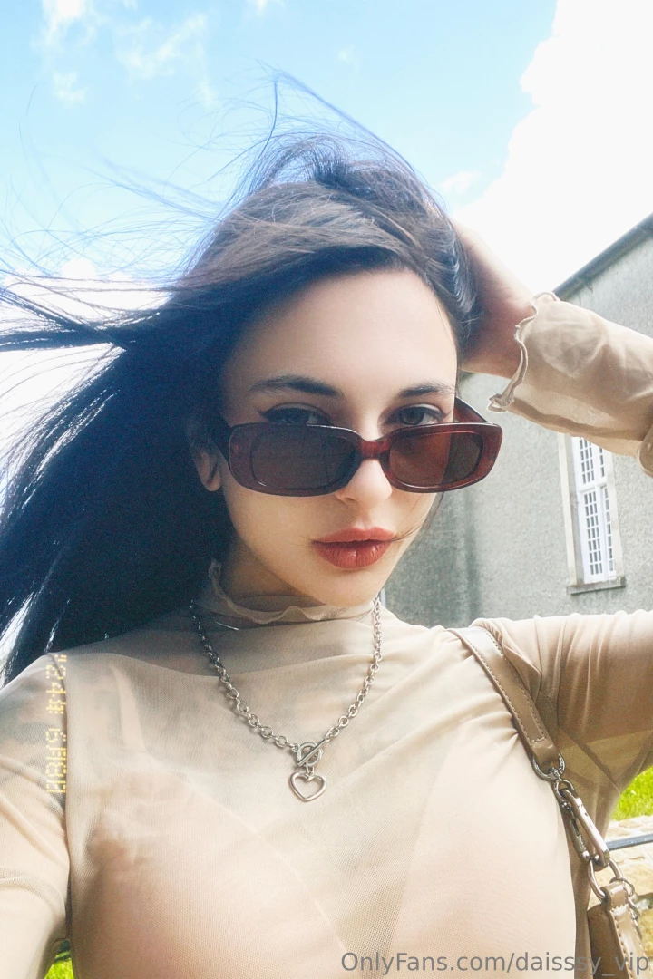 My vibration today is confidence self-confidence is not just clothes 