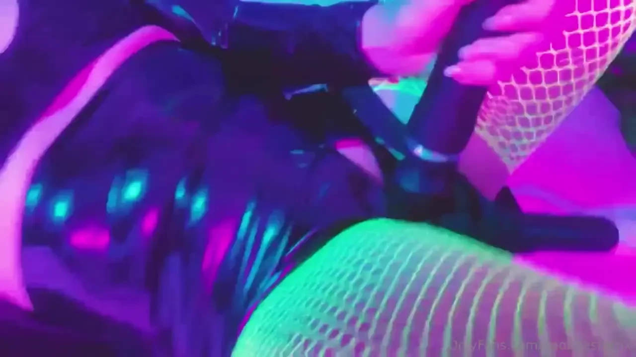 I love playing with vibrators use me harder 