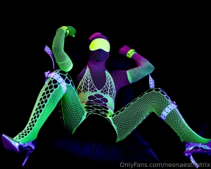 Neonaesthetrix part 21