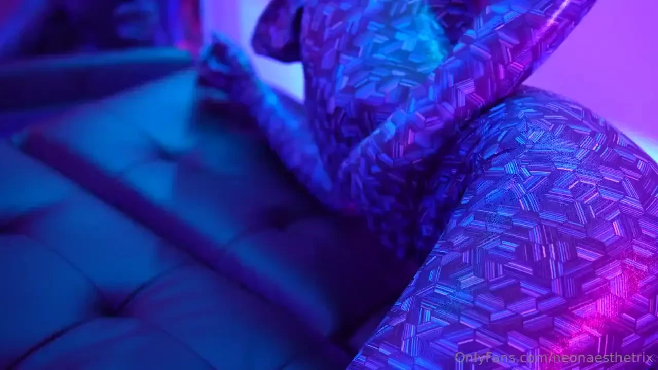 Neonaesthetrix part 31 